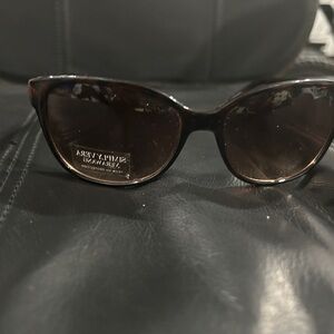 Simply Vera Vera Wang Black Sunglasses